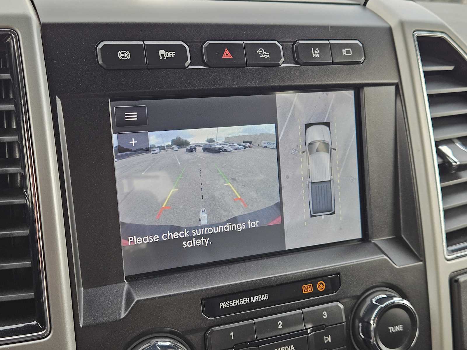 Thumbnail: 2020 Ford Econoline - 18