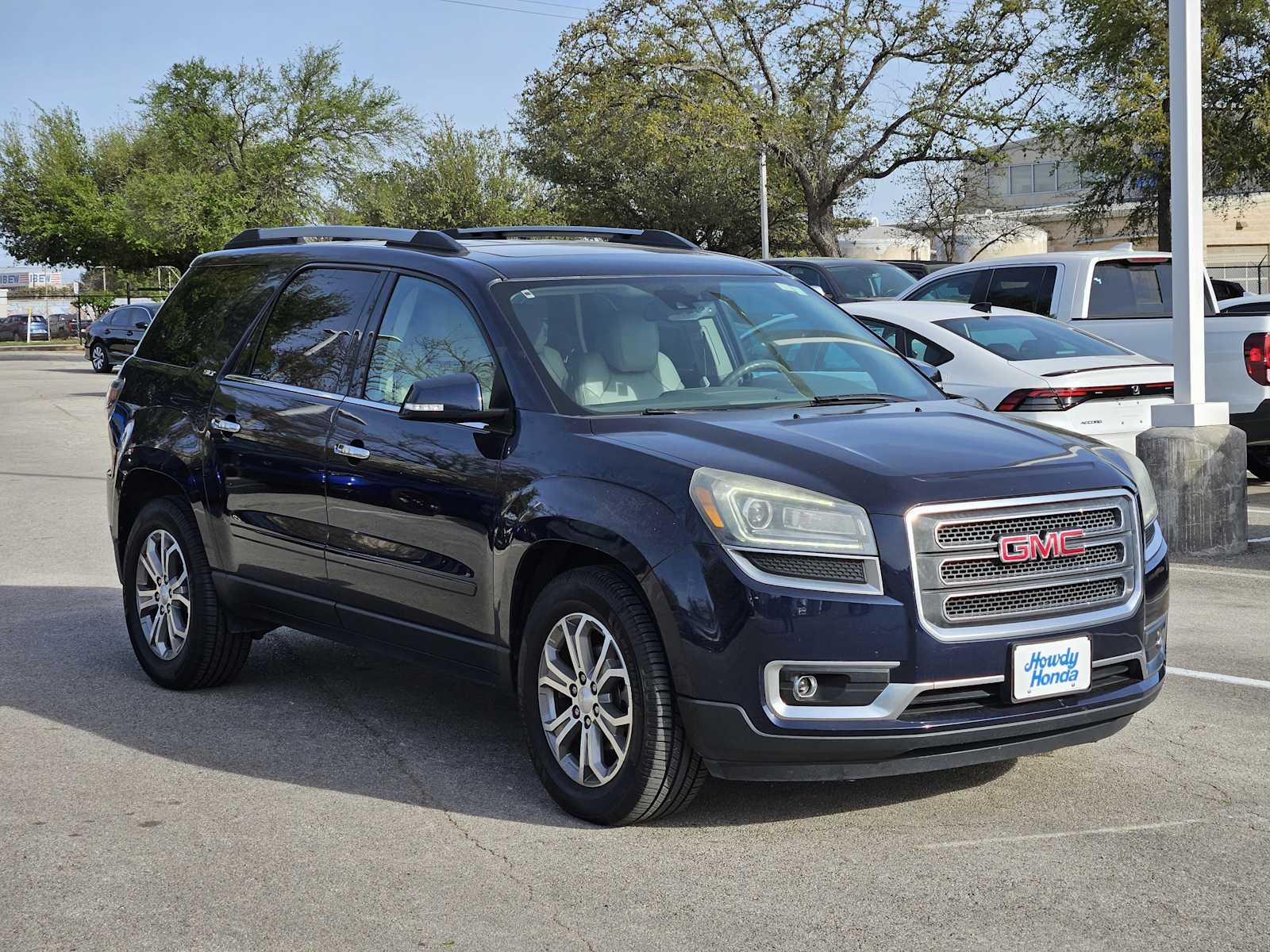 Thumbnail: 2016 GMC Acadia - 3