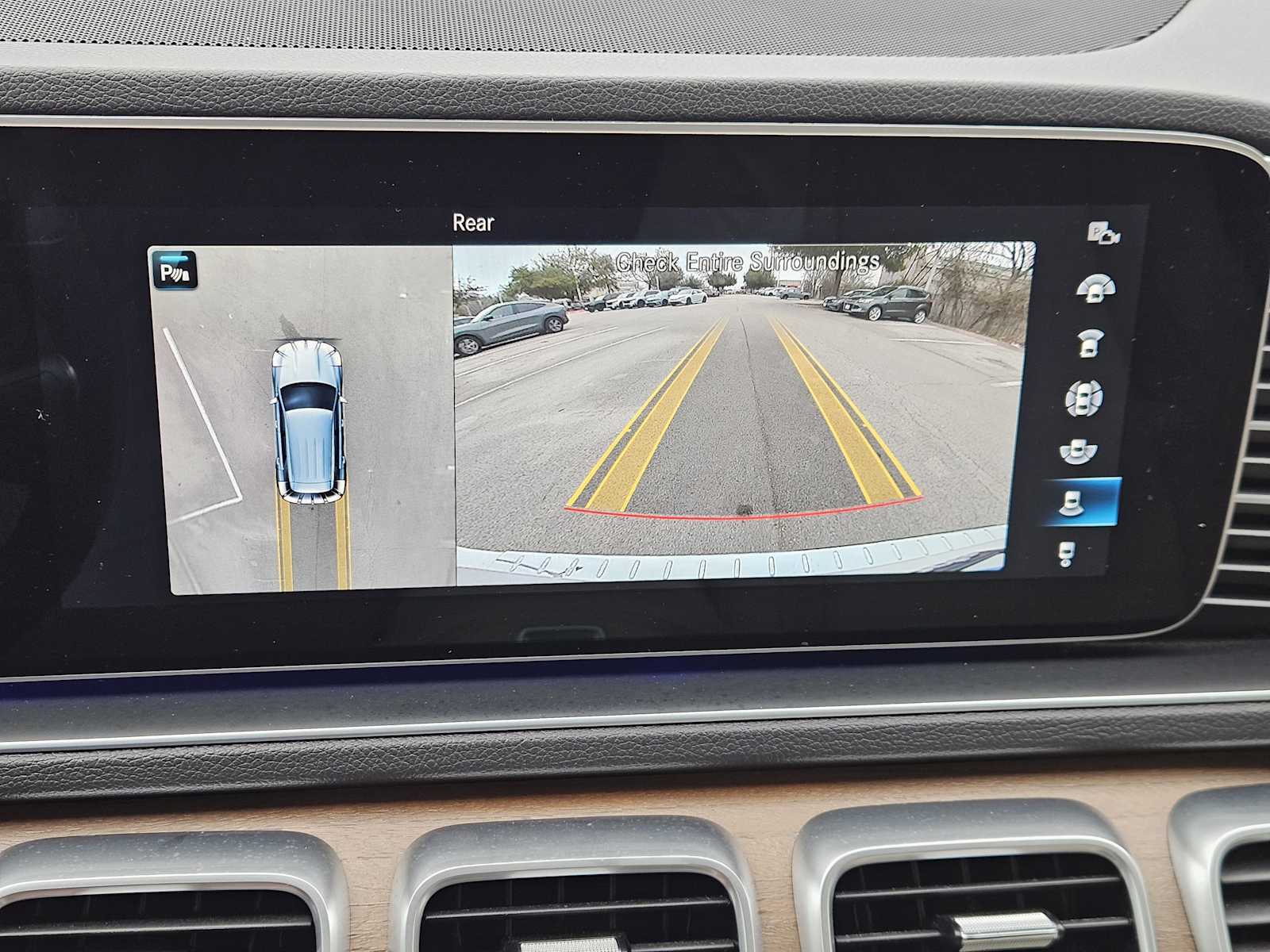 Thumbnail: 2022 Mercedes-Benz GLE - 17