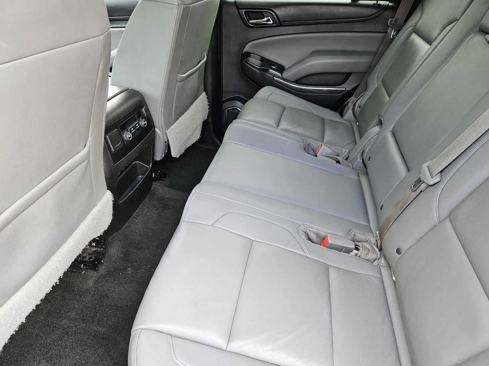 Thumbnail: 2016 Chevrolet Tahoe - 26