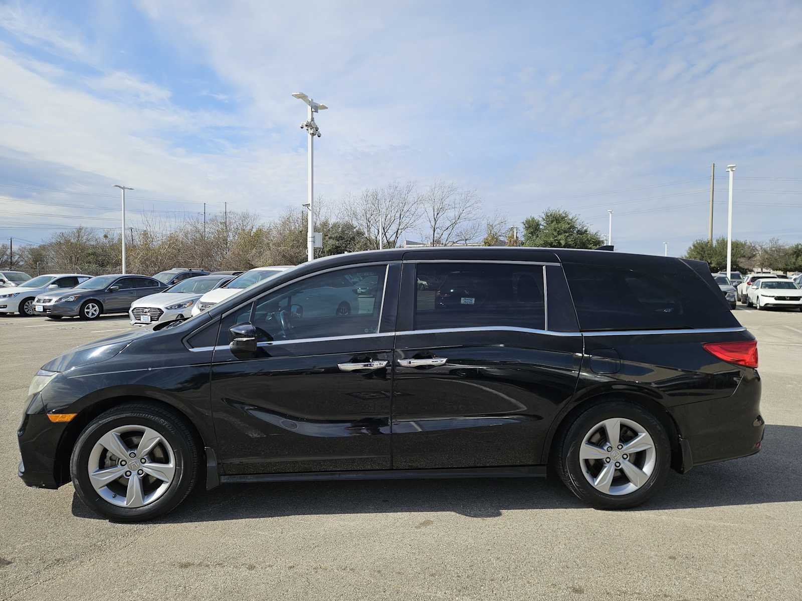 Thumbnail: 2019 Honda Odyssey - 4