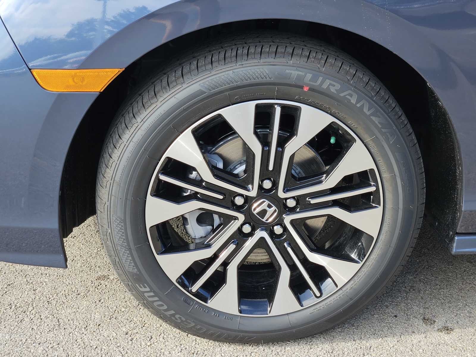 Thumbnail: 2026 Honda Odyssey - 30