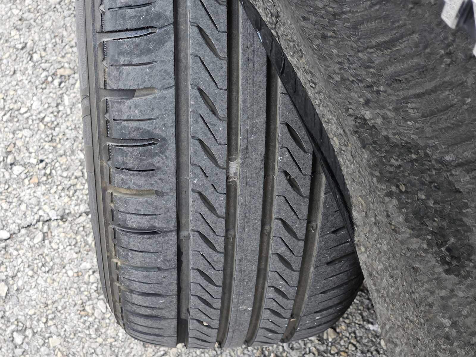 Thumbnail: 2013 Toyota Prius - 10