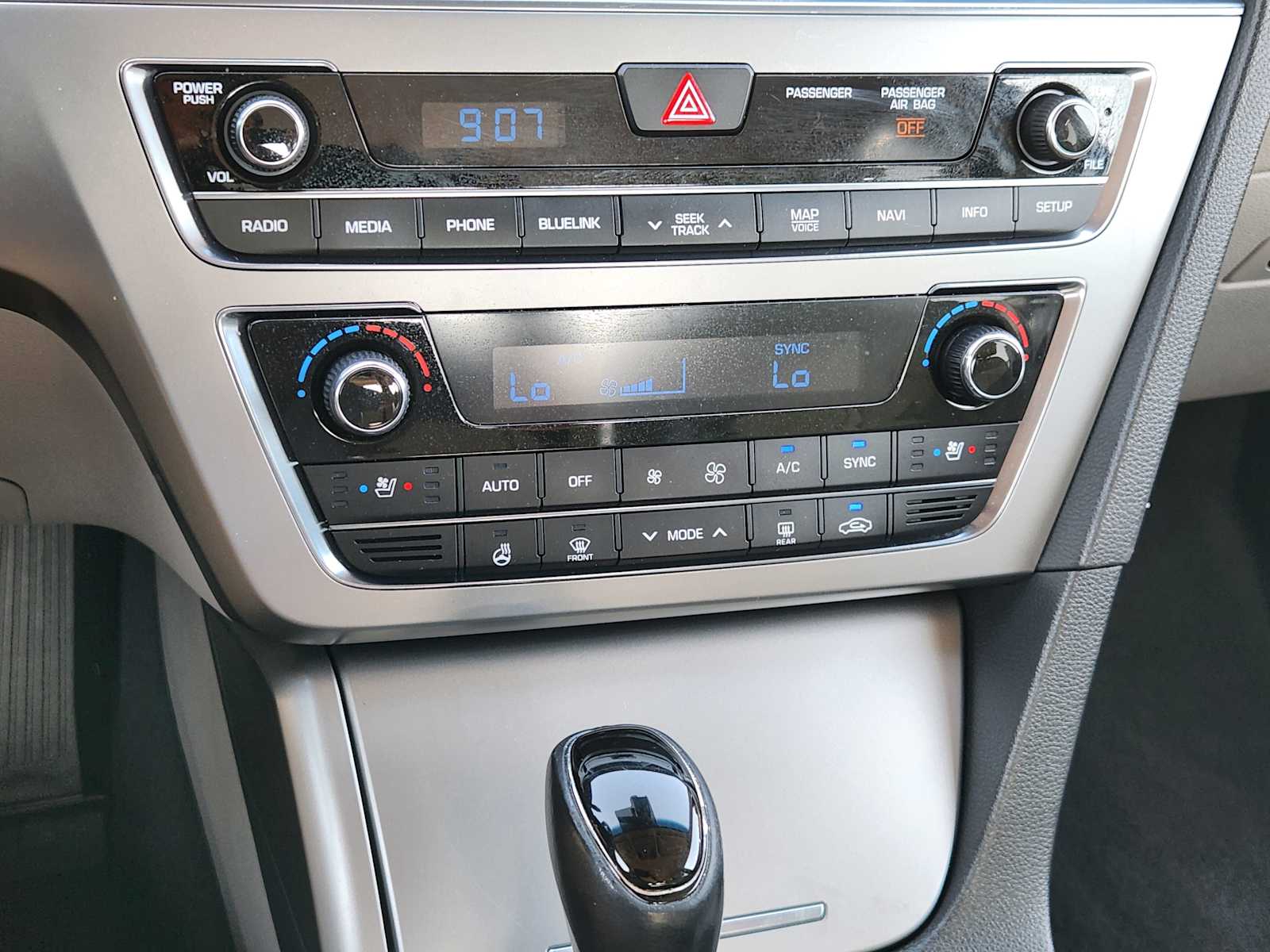 Thumbnail: 2015 Hyundai Sonata - 19
