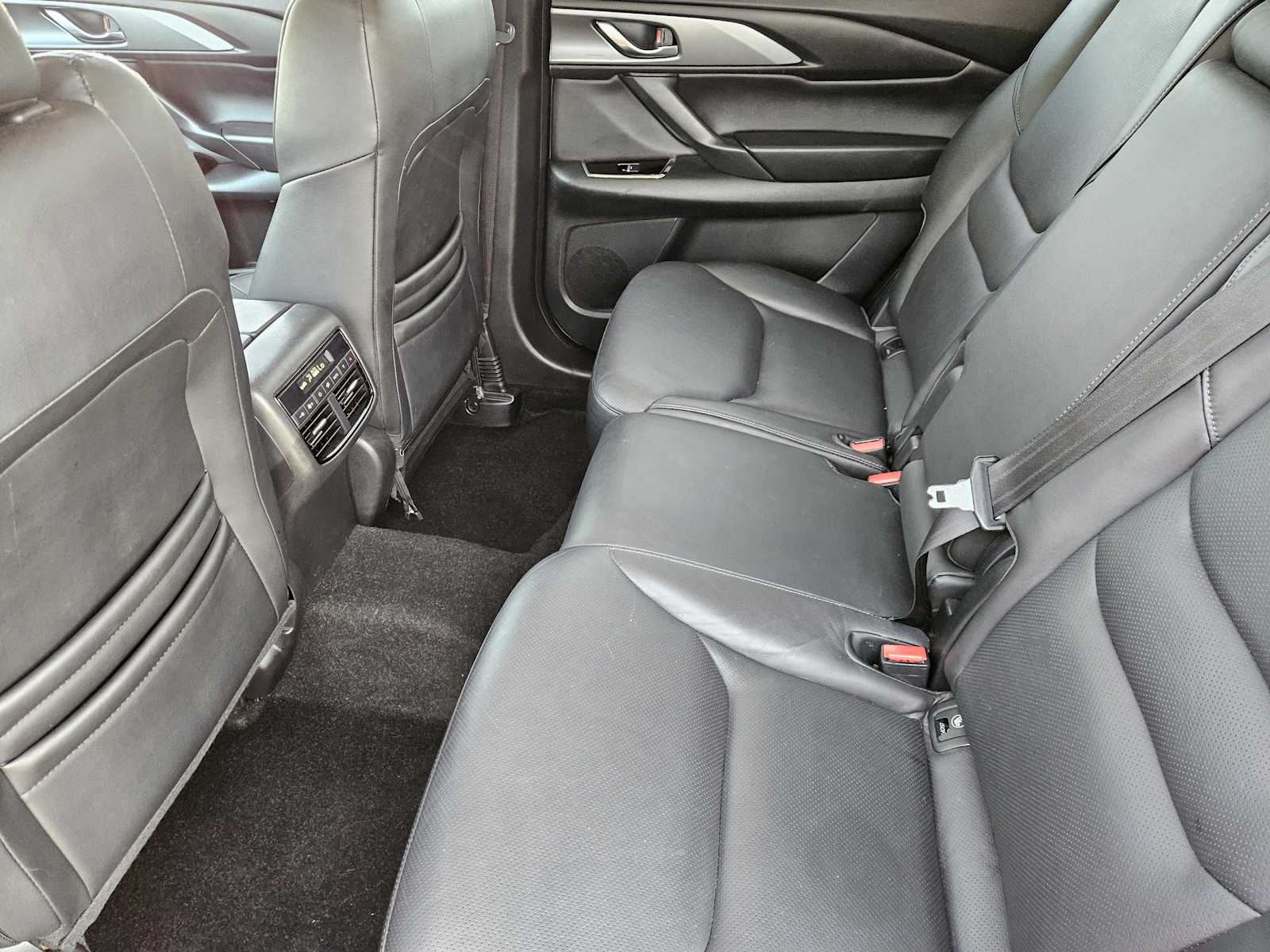 Thumbnail: 2022 Mazda CX-9 - 28