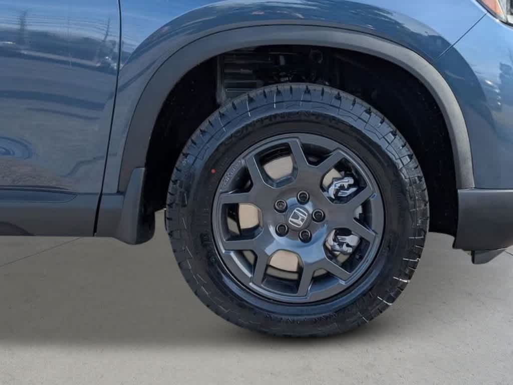 Thumbnail: 2026 Honda Pilot - 9