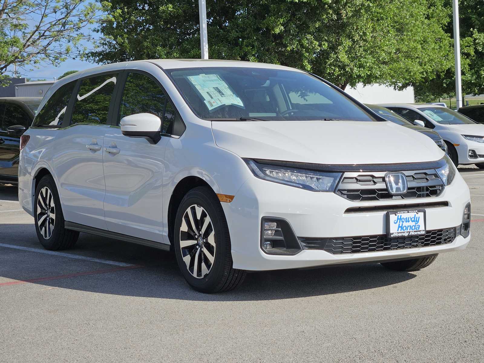 2026 Honda Odyssey EX-L photo 3