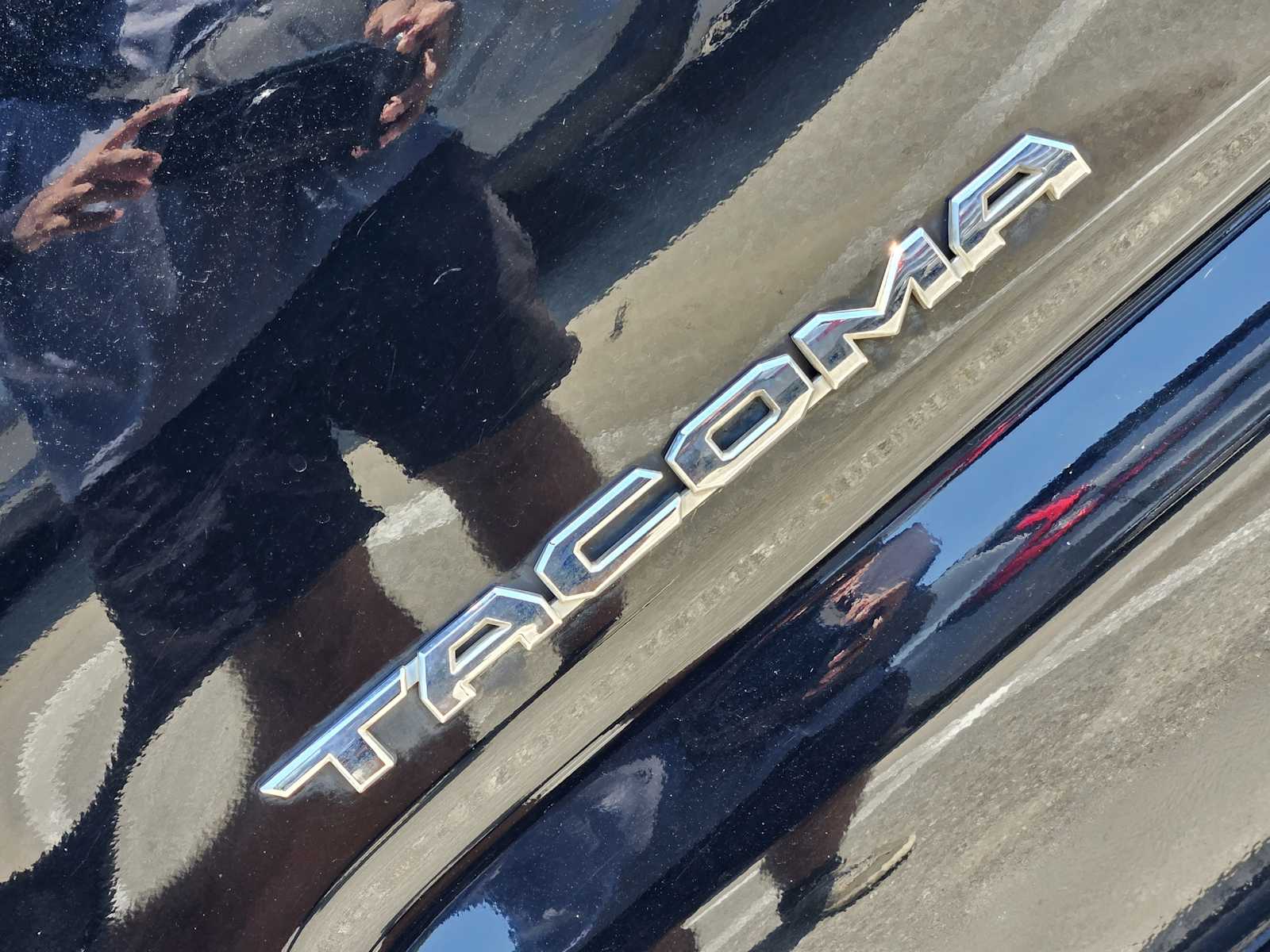 Thumbnail: 2017 Toyota Tacoma - 12