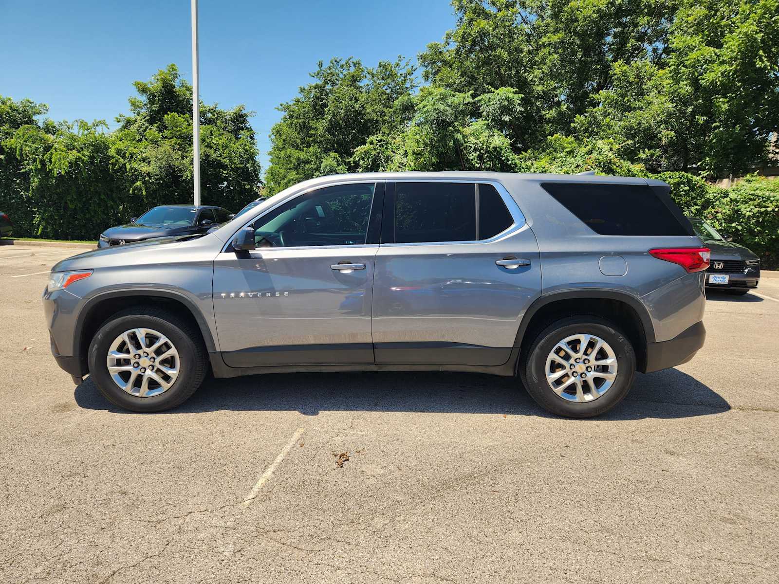 Thumbnail: 2018 Chevrolet Traverse - 4