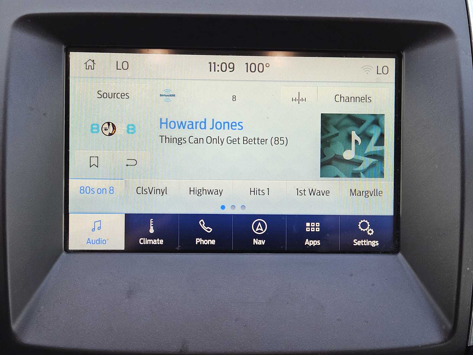 Thumbnail: 2017 Ford Edge - 17