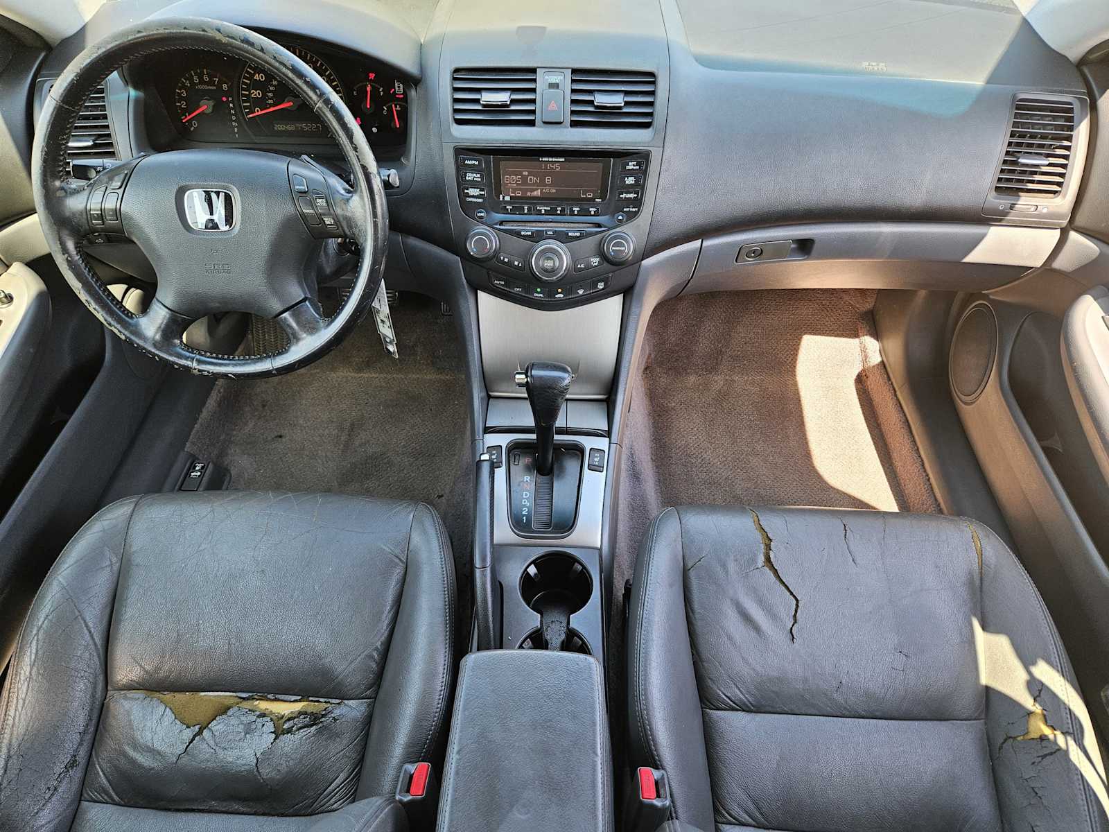 Thumbnail: 2004 Honda Accord - 23