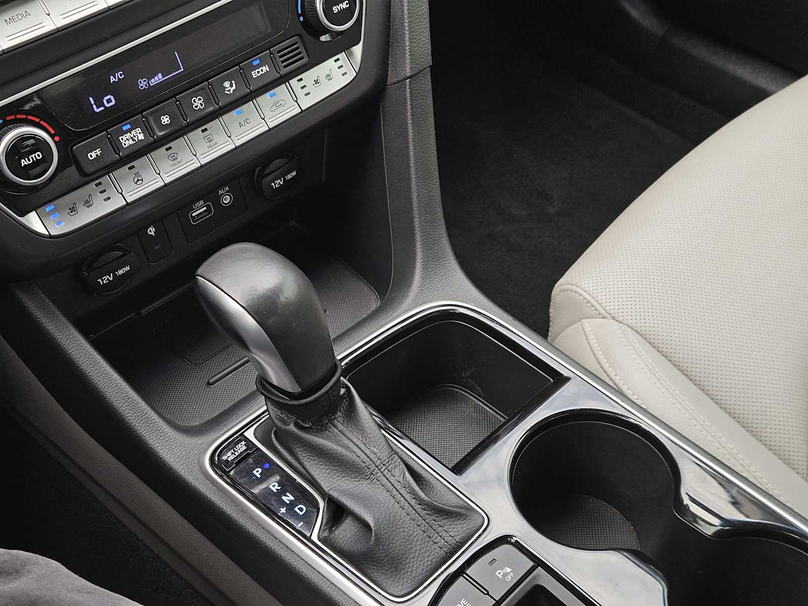 Thumbnail: 2019 Hyundai Sonata - 20