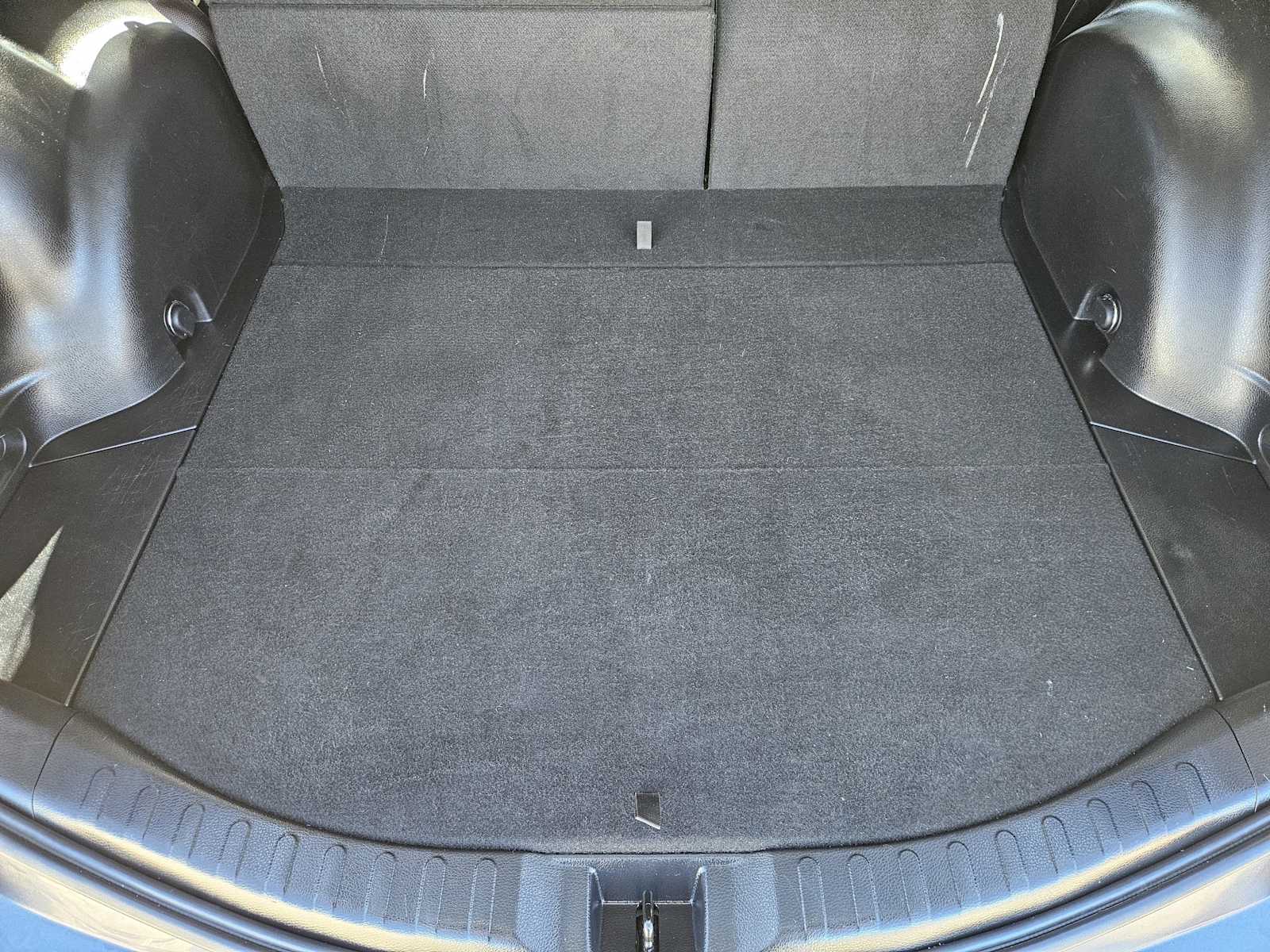 Thumbnail: 2018 Toyota RAV4 - 29