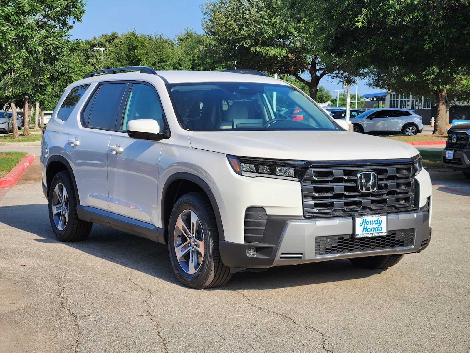 Thumbnail: 2026 Honda Pilot - 3