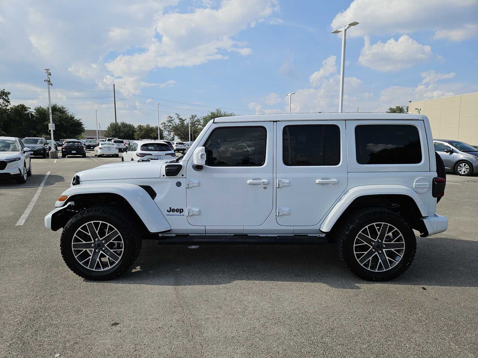 Thumbnail: 2024 Jeep Wrangler - 4