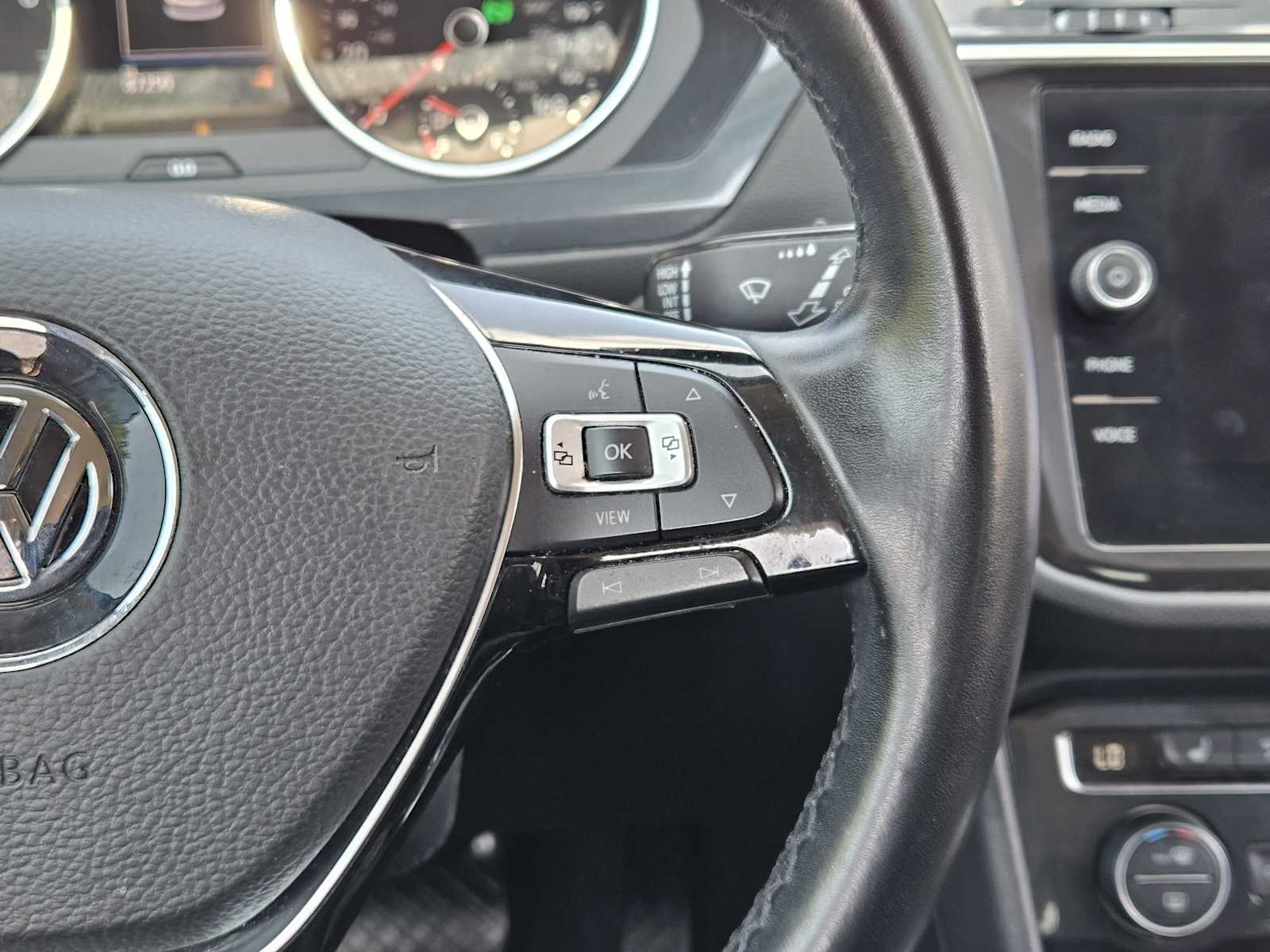 Thumbnail: 2019 Volkswagen Tiguan - 28