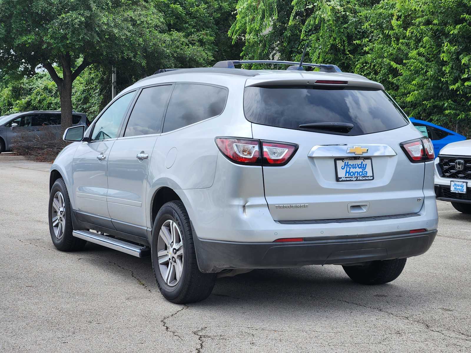Thumbnail: 2017 Chevrolet Traverse - 4