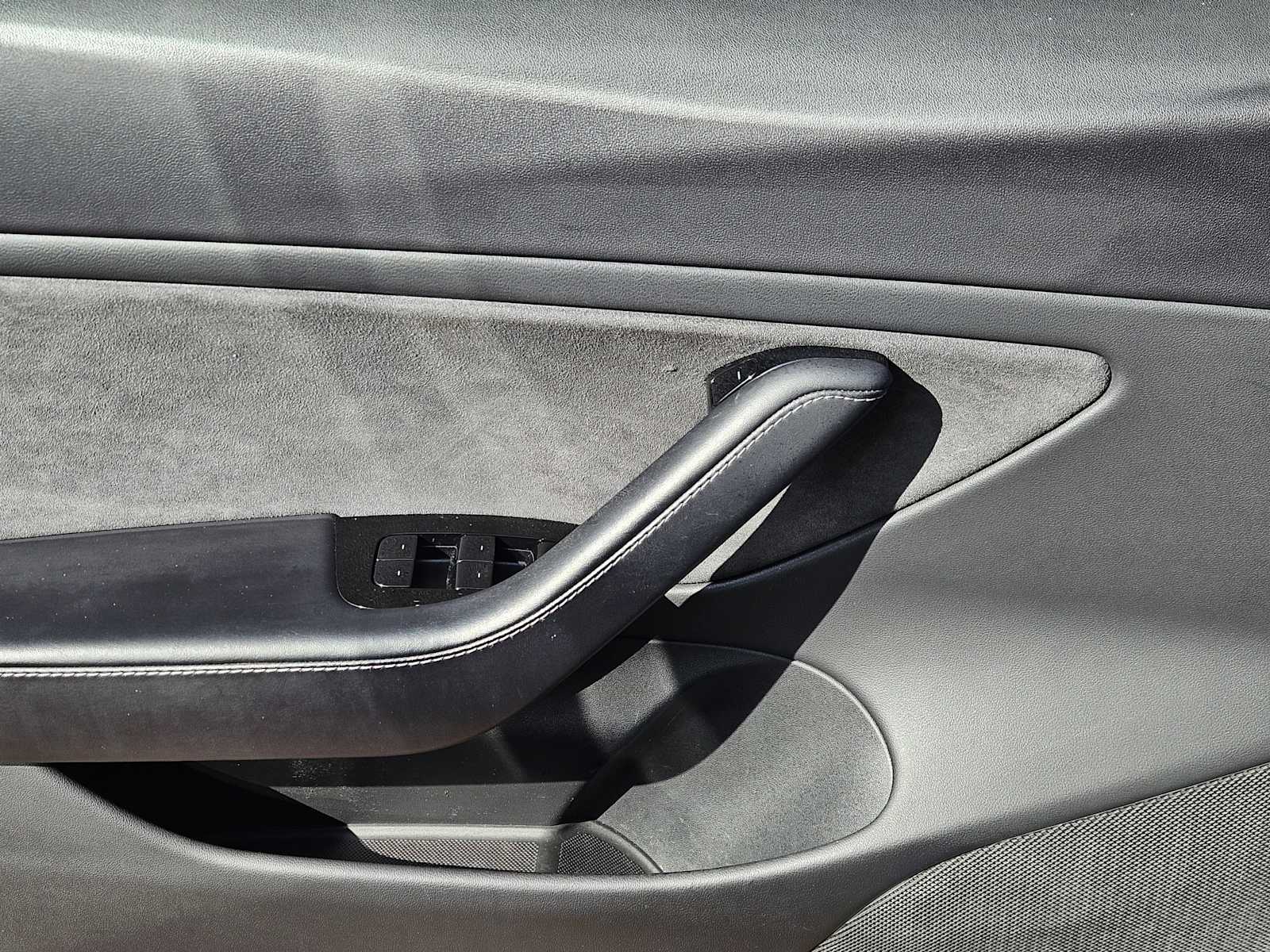 Thumbnail: 2018 Tesla Model 3 - 19