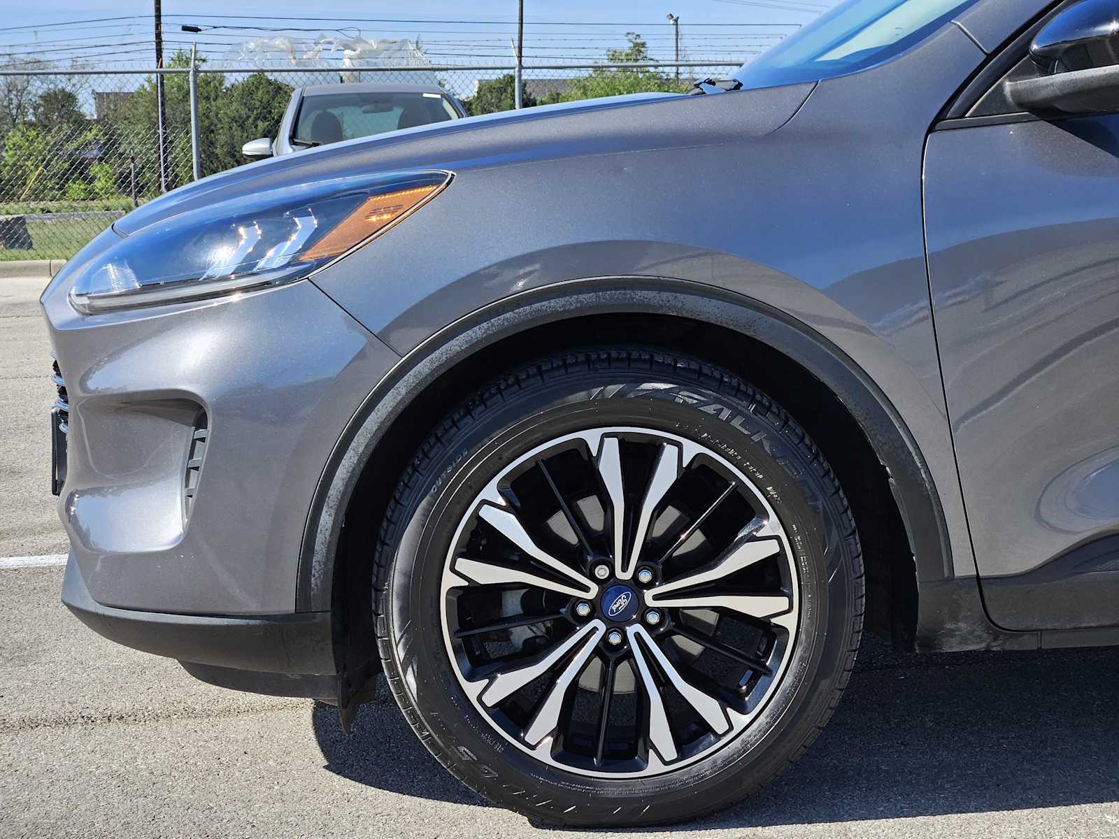 Thumbnail: 2021 Ford Escape - 8