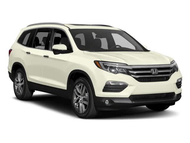Thumbnail: 2017 Honda Pilot - 9