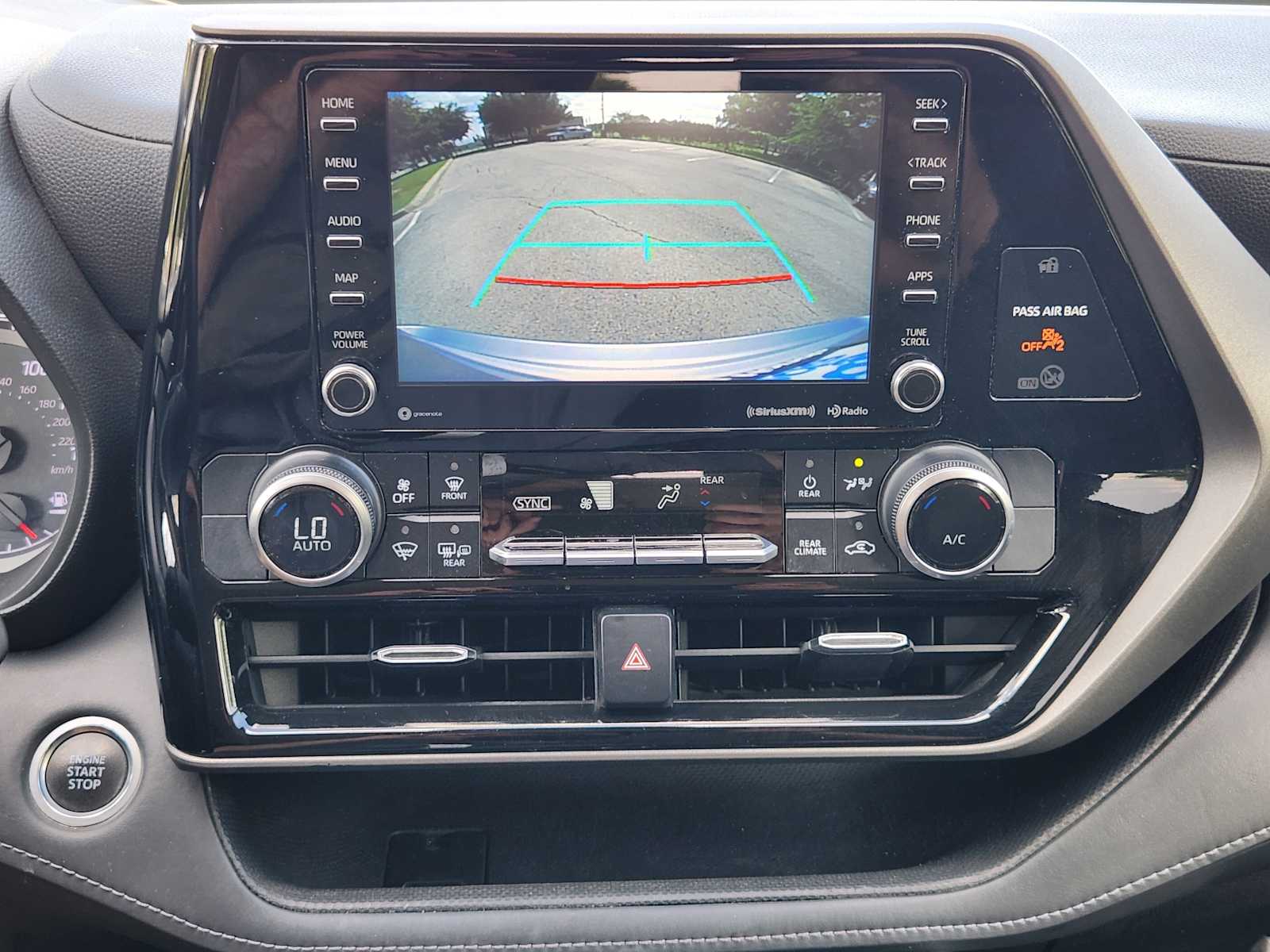 Thumbnail: 2021 Toyota Highlander - 15