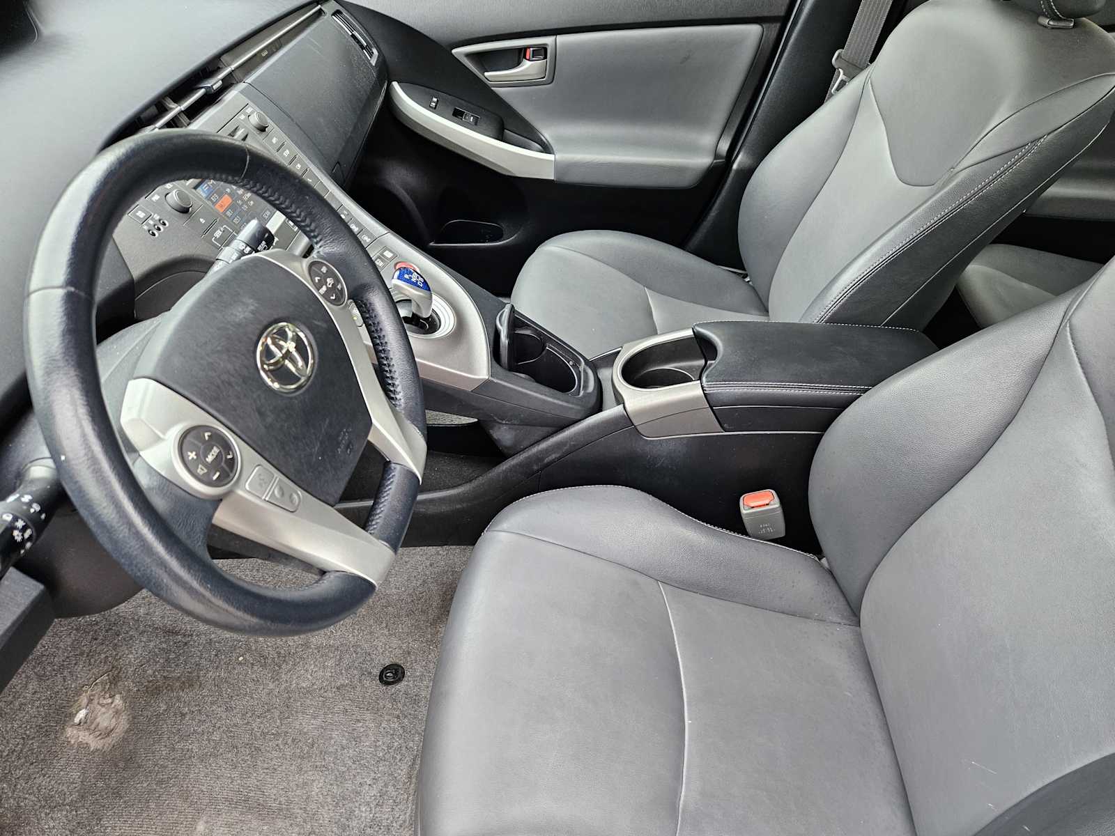 Thumbnail: 2014 Toyota Prius - 13