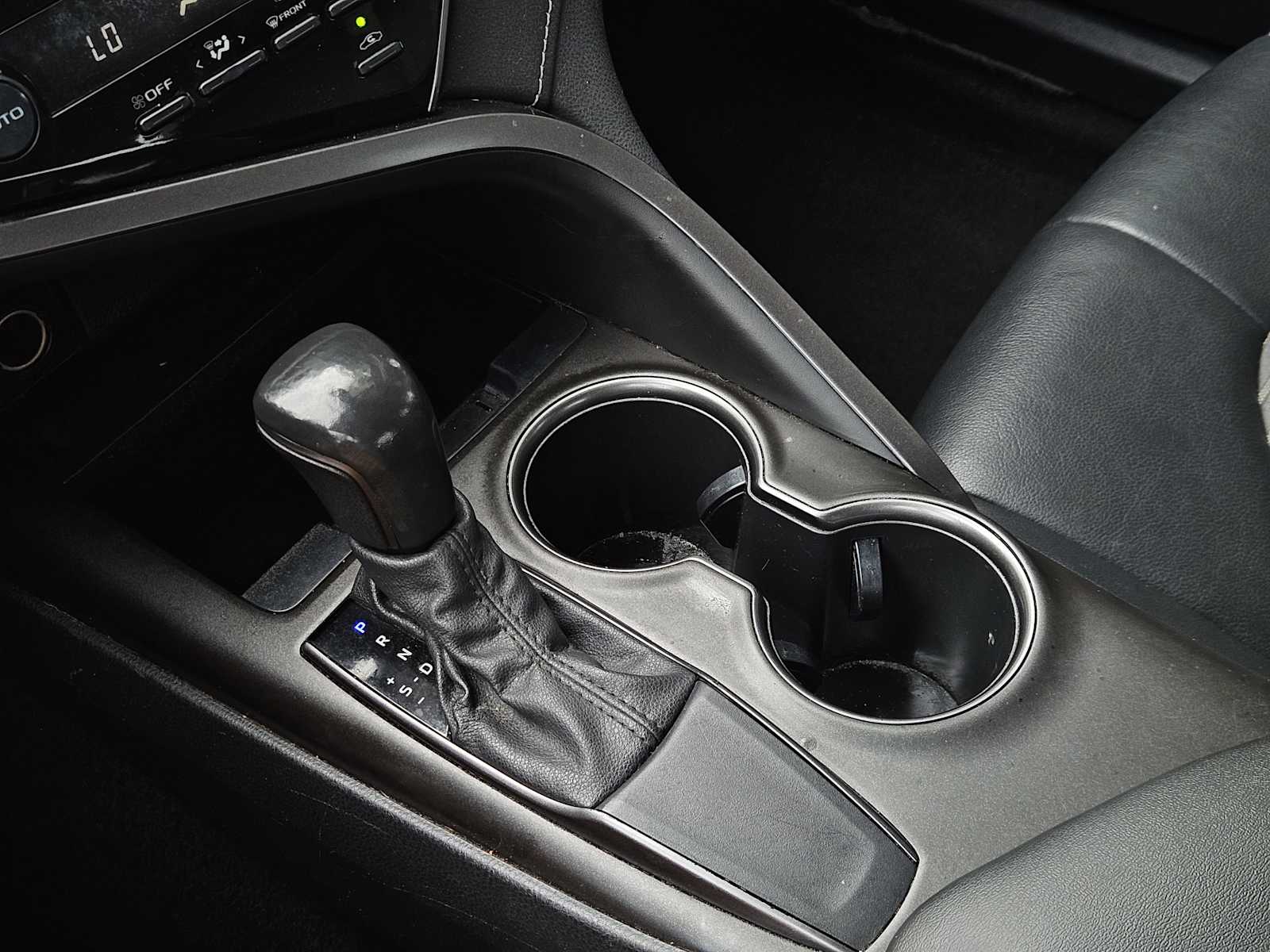 Thumbnail: 2021 Toyota Camry - 20