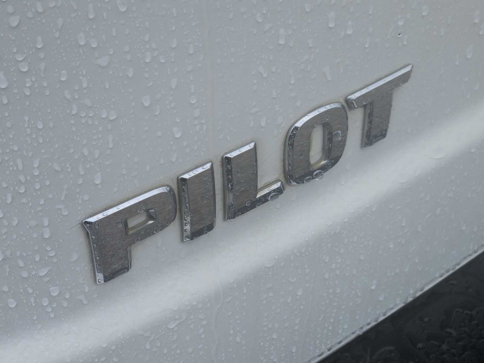 Thumbnail: 2013 Honda Pilot - 11