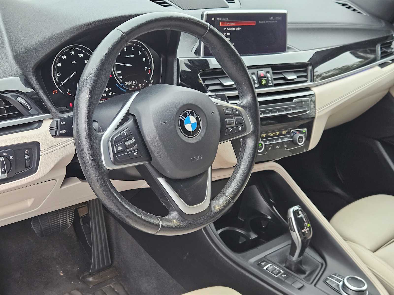 Thumbnail: 2022 BMW X2 - 2