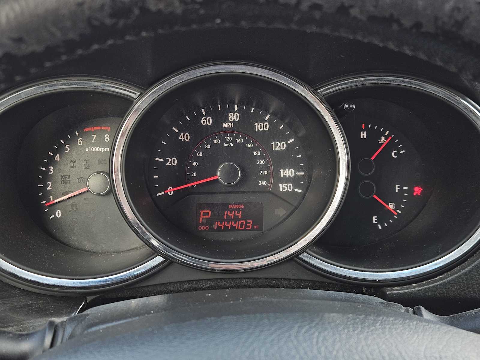 Thumbnail: 2011 Kia Sorento - 16