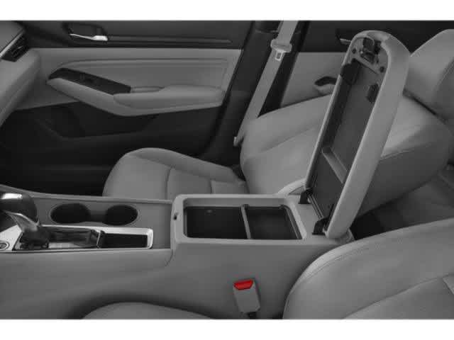 Thumbnail: 2019 Nissan Altima - 15