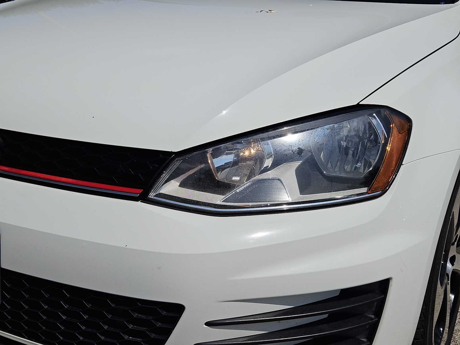 Thumbnail: 2015 Volkswagen Golf - 7