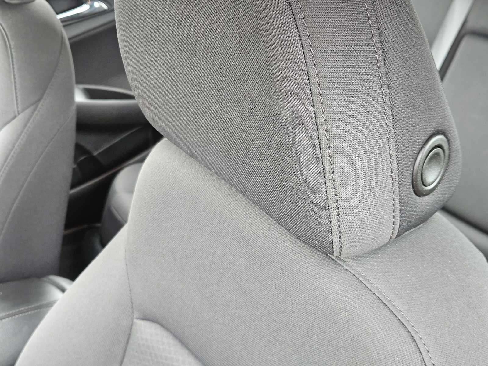 Thumbnail: 2023 Chevrolet Malibu - 15