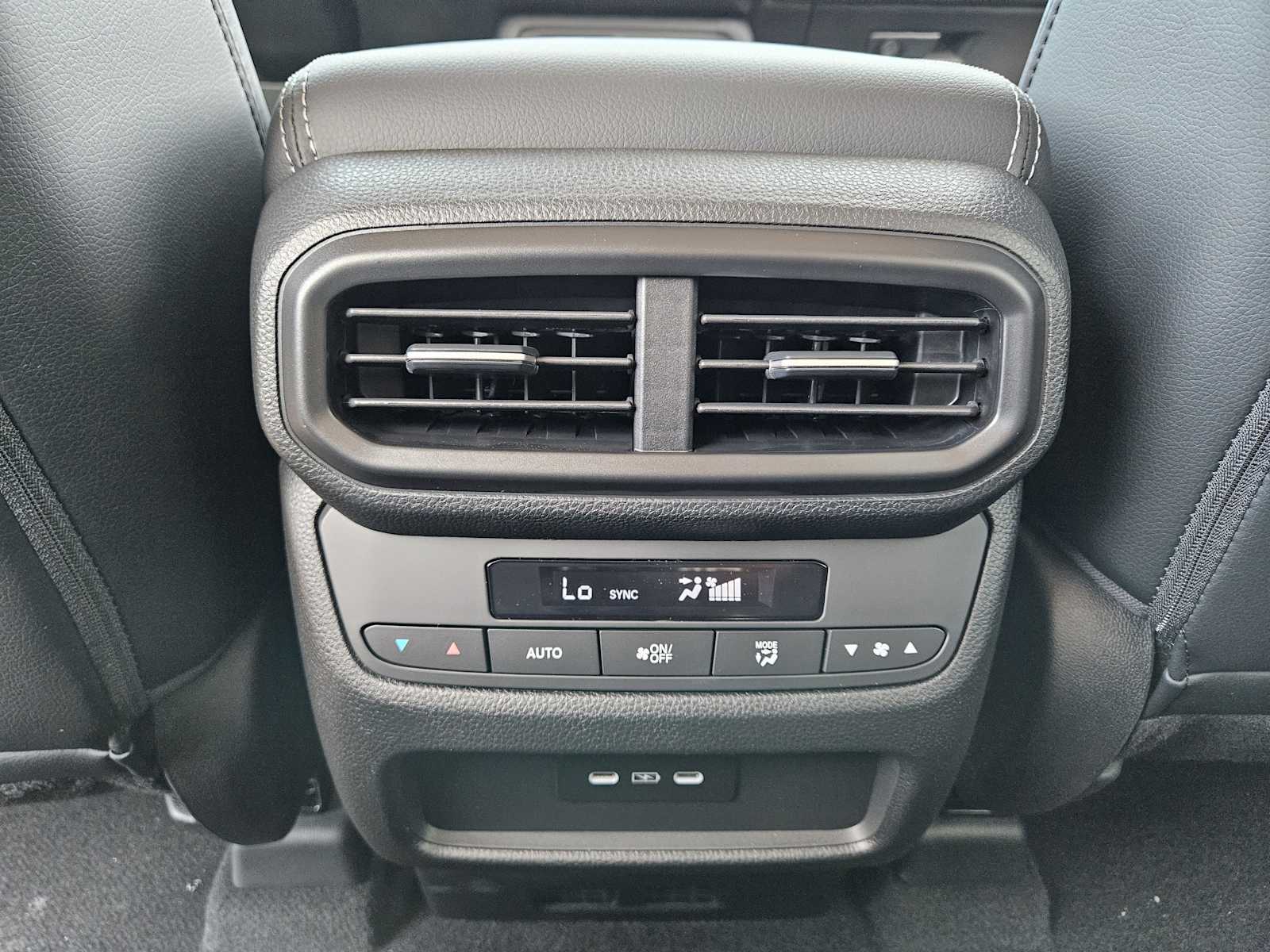 Thumbnail: 2025 Honda Pilot - 22