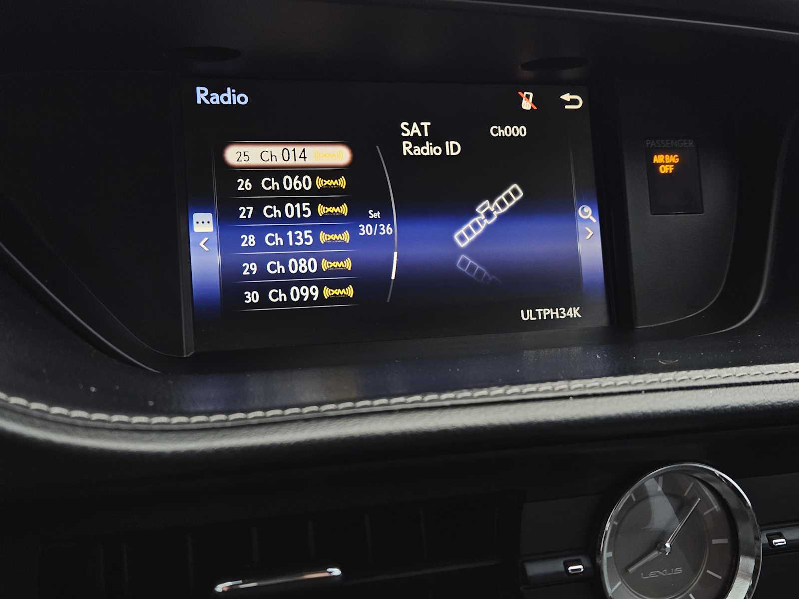 Thumbnail: 2016 Lexus ES - 16