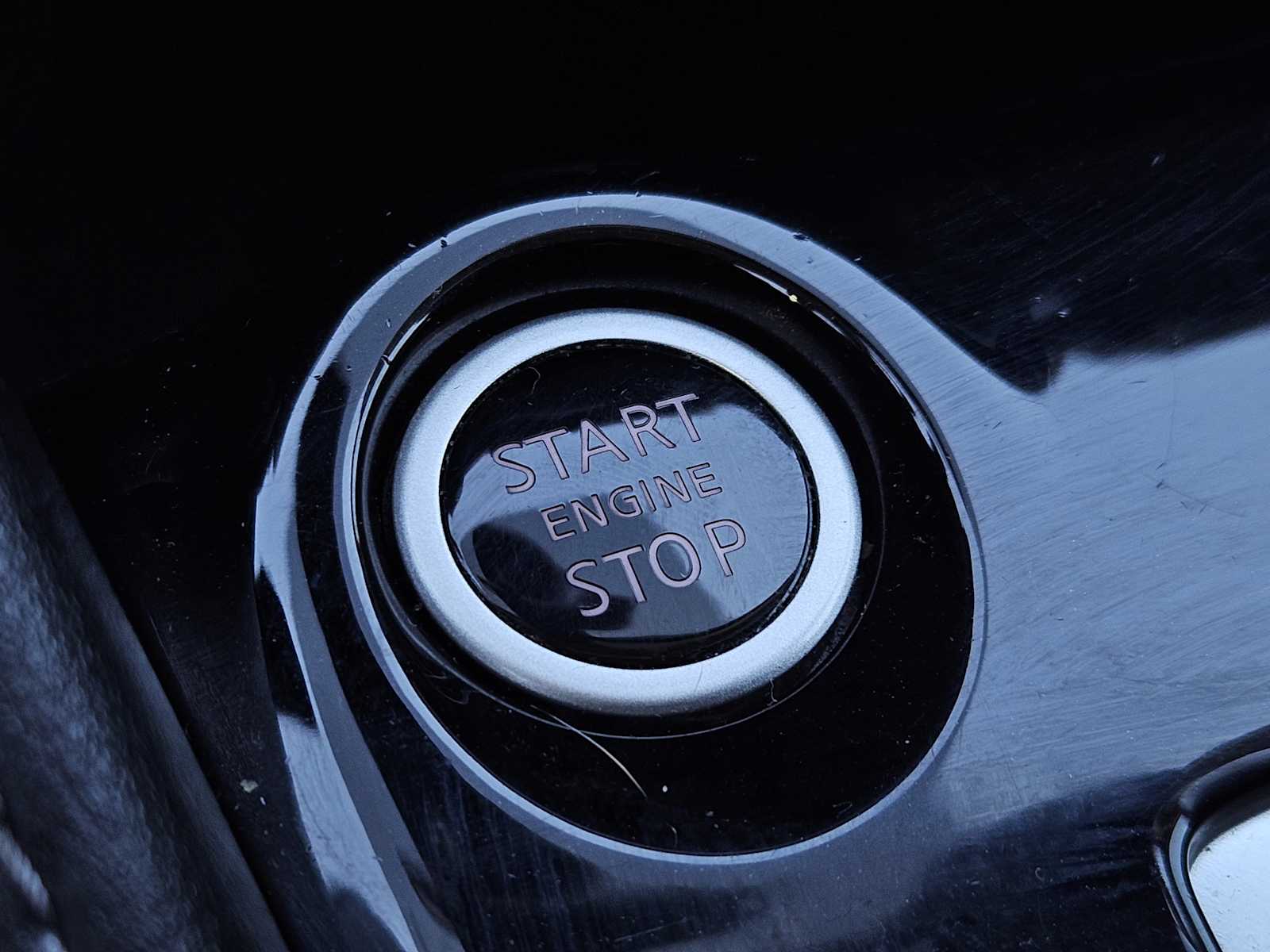 Thumbnail: 2020 Nissan Kicks - 20