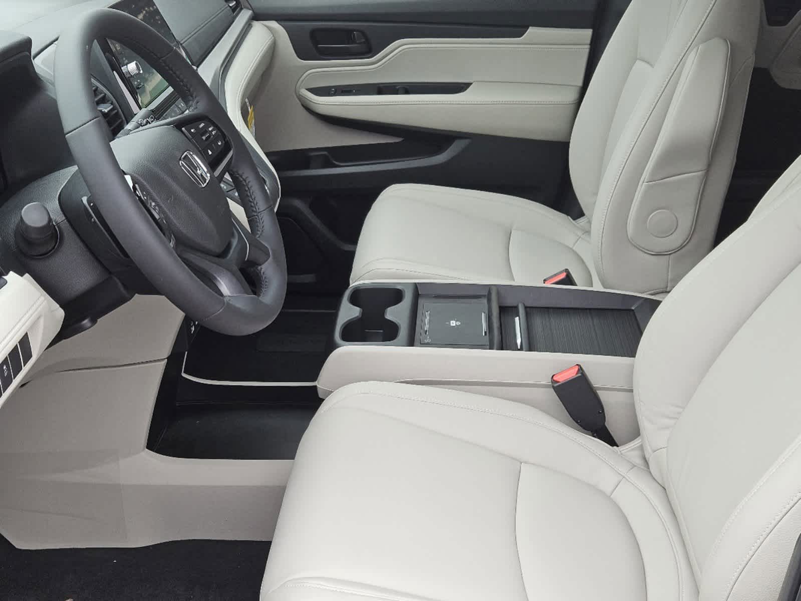 Thumbnail: 2026 Honda Odyssey - 11