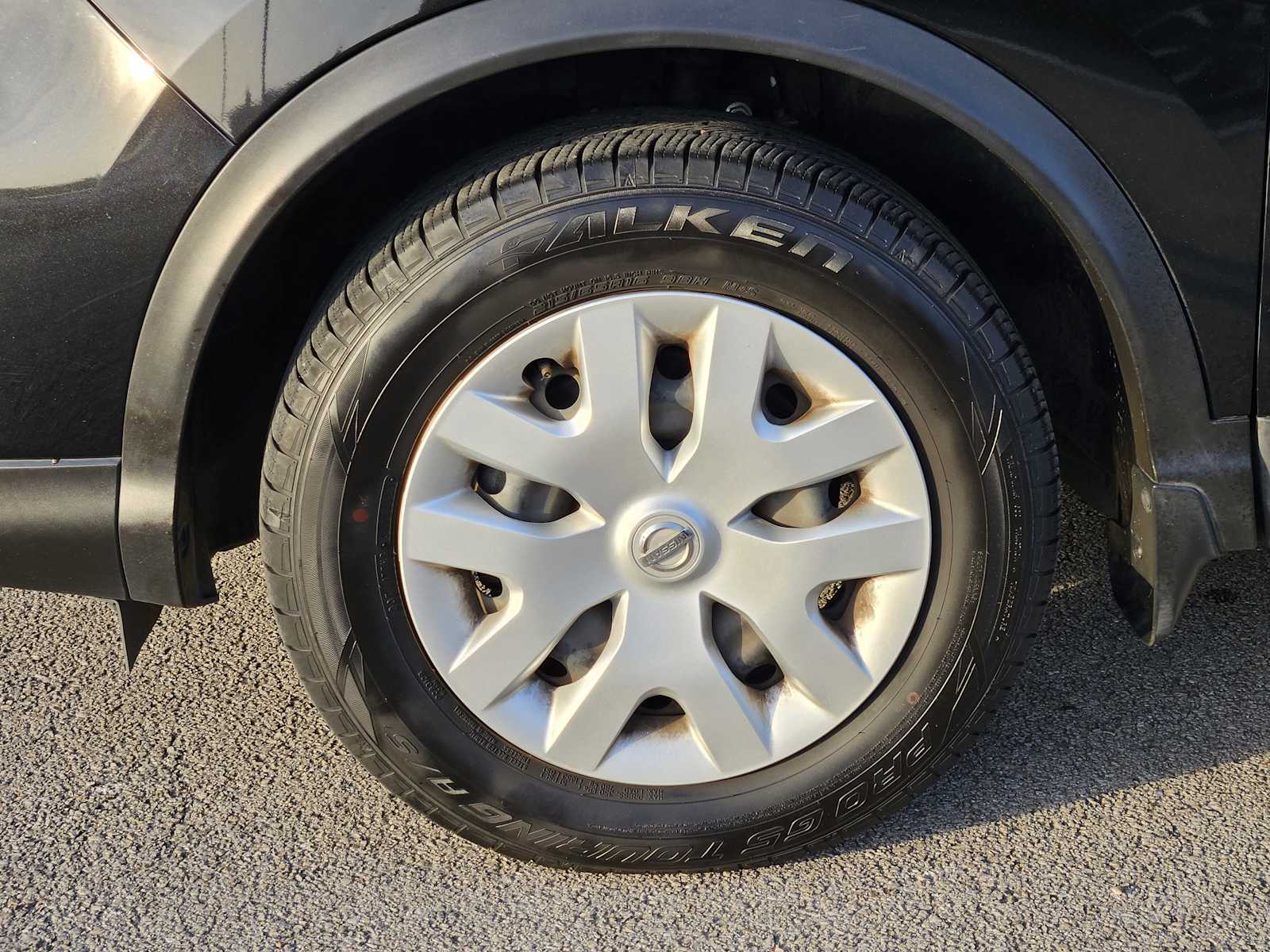 Thumbnail: 2020 Nissan Rogue Sport - 9