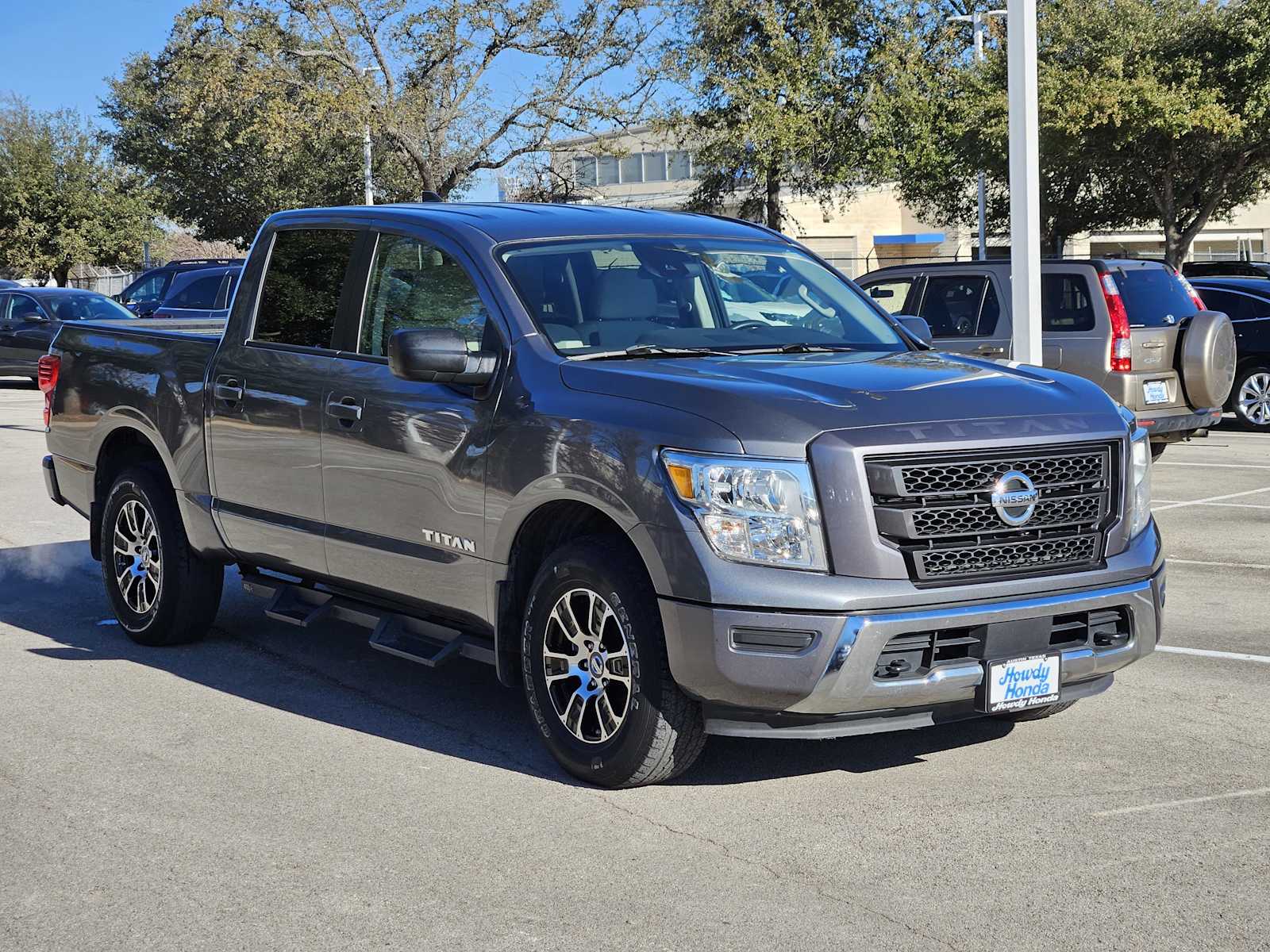 Thumbnail: 2022 Nissan Titan - 3