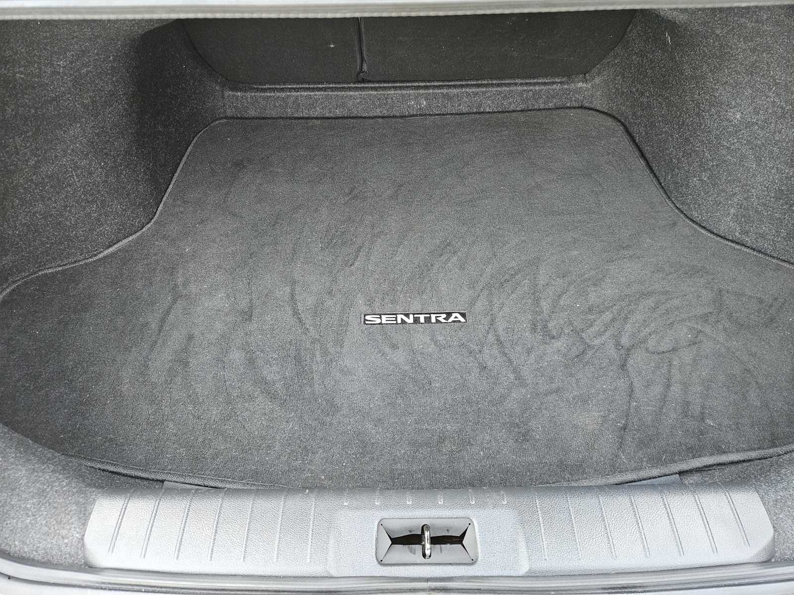 Thumbnail: 2021 Nissan Sentra - 31