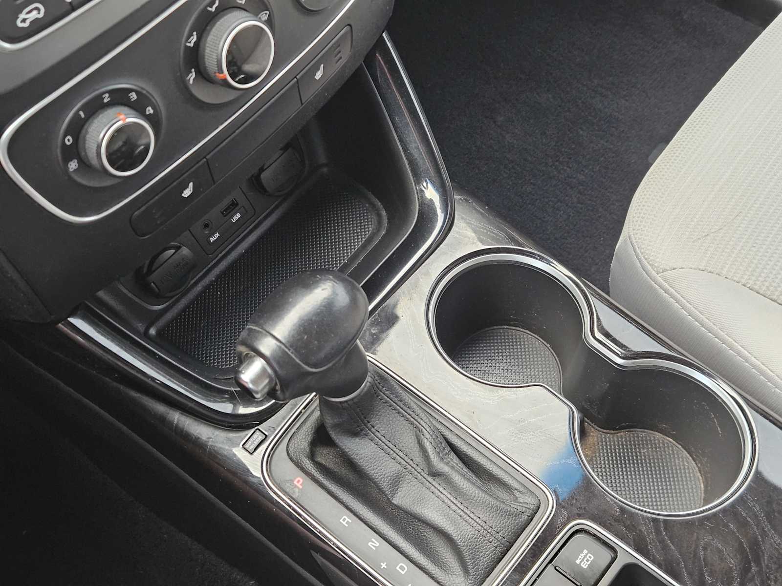 Thumbnail: 2015 Kia Sorento - 20