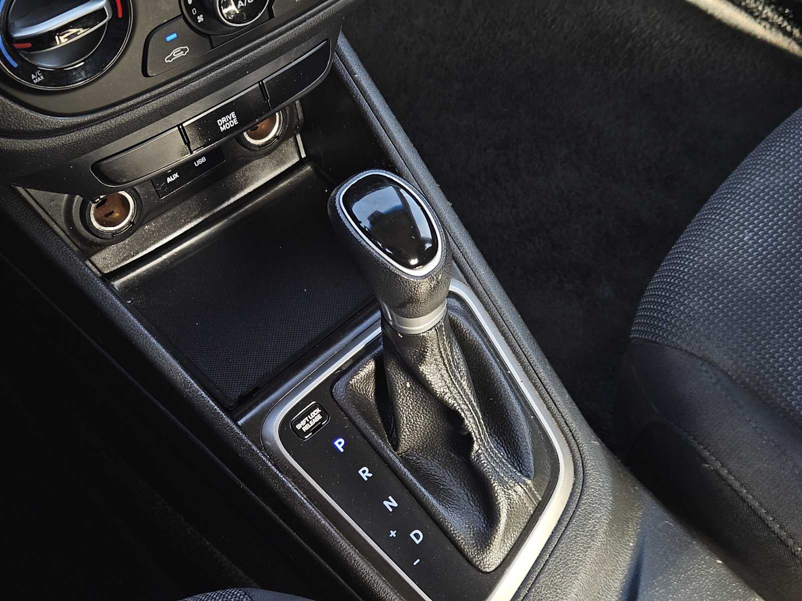 Thumbnail: 2021 Hyundai Accent - 18