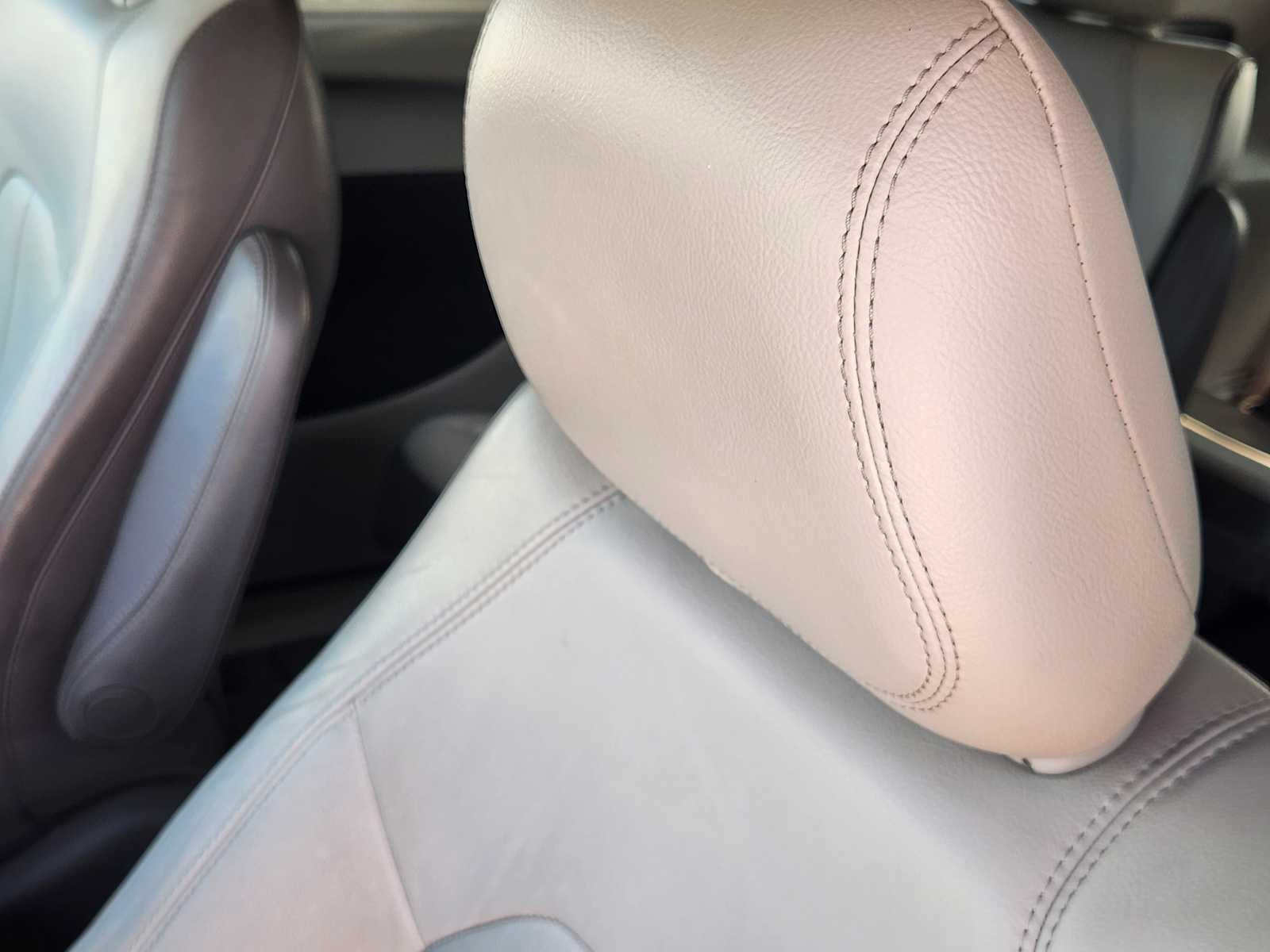 Thumbnail: 2017 Chrysler Pacifica - 14