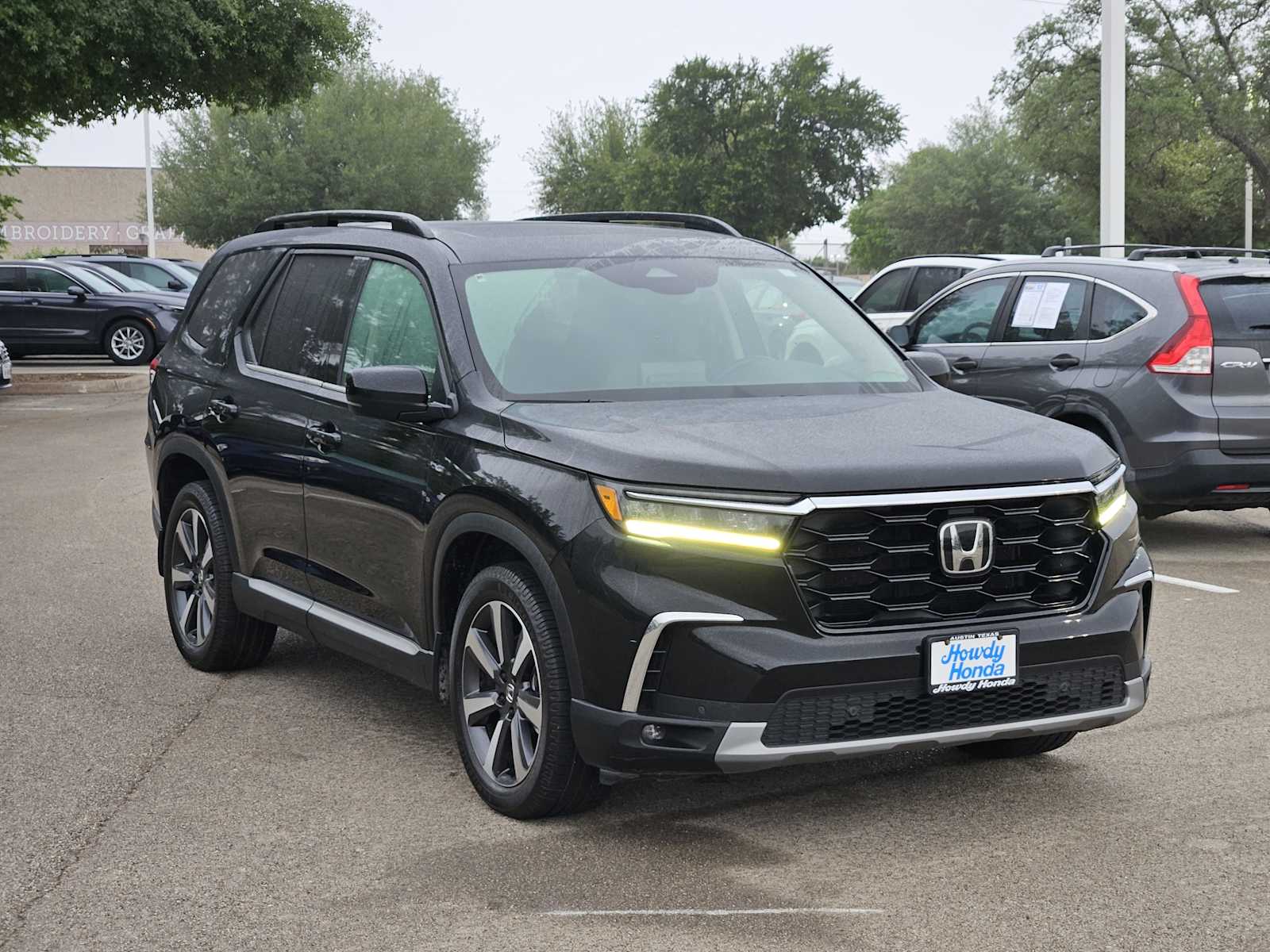 Thumbnail: 2023 Honda Pilot - 3