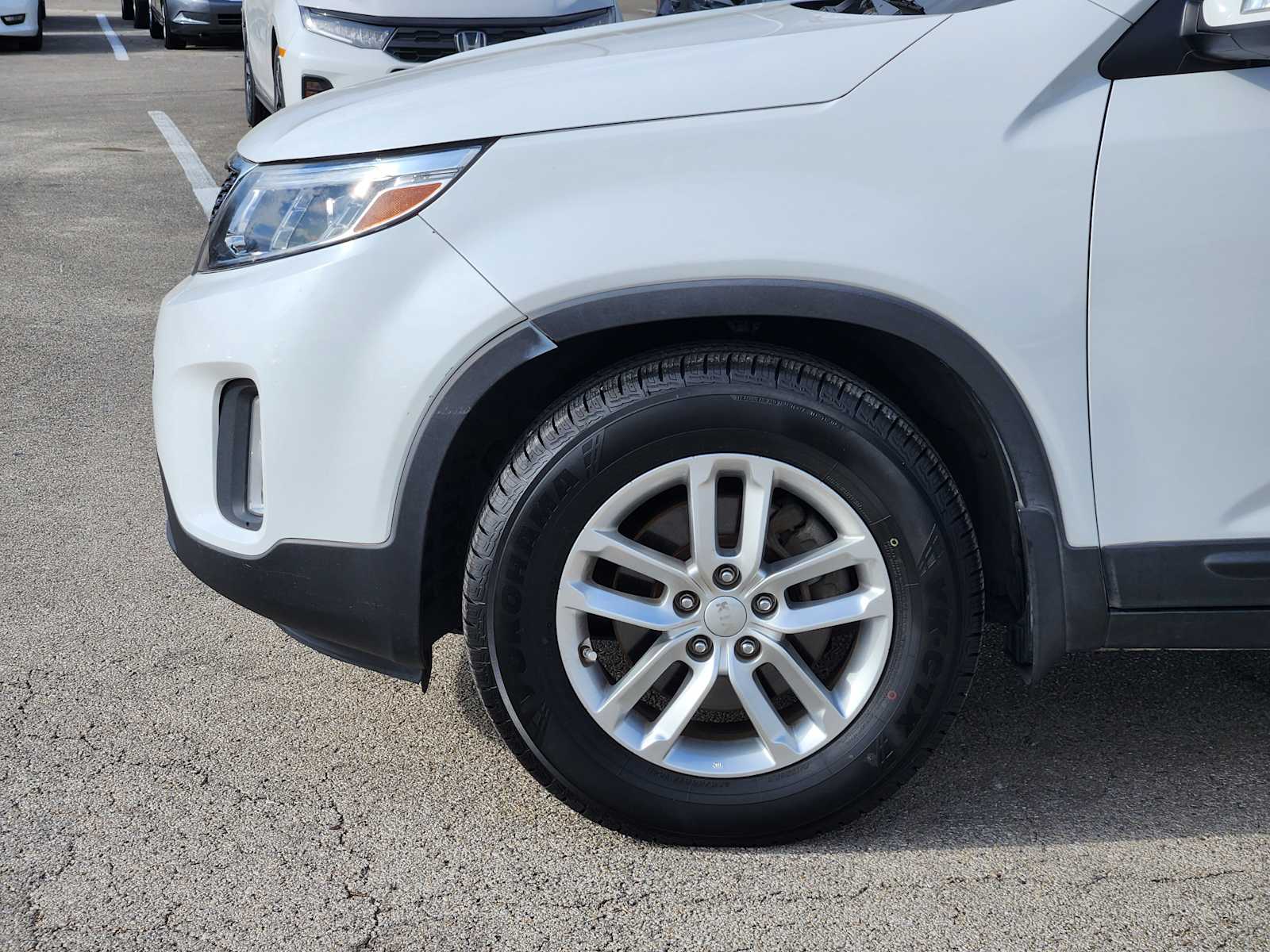 Thumbnail: 2014 Kia Sorento - 8