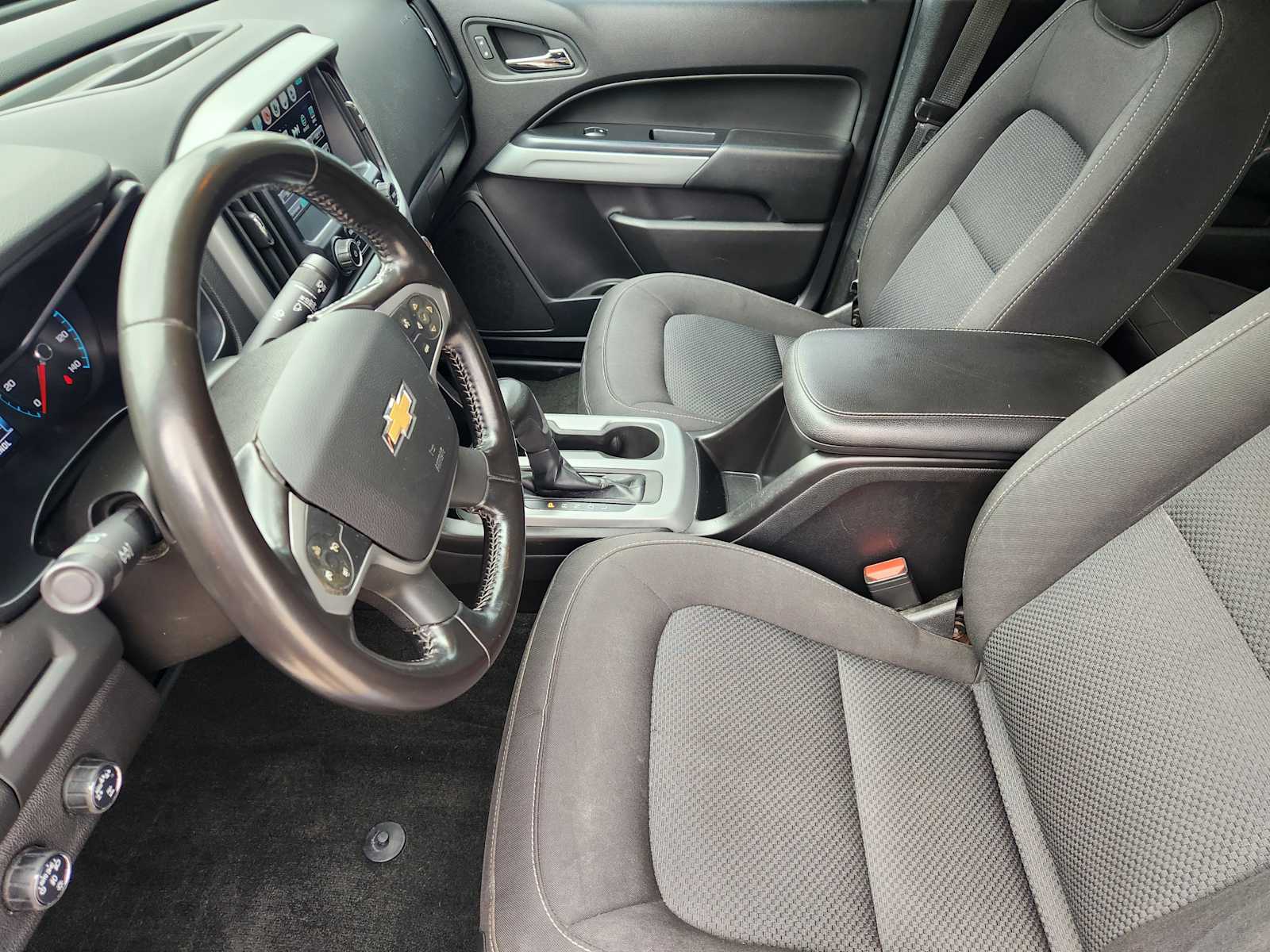Thumbnail: 2018 Chevrolet Colorado - 12