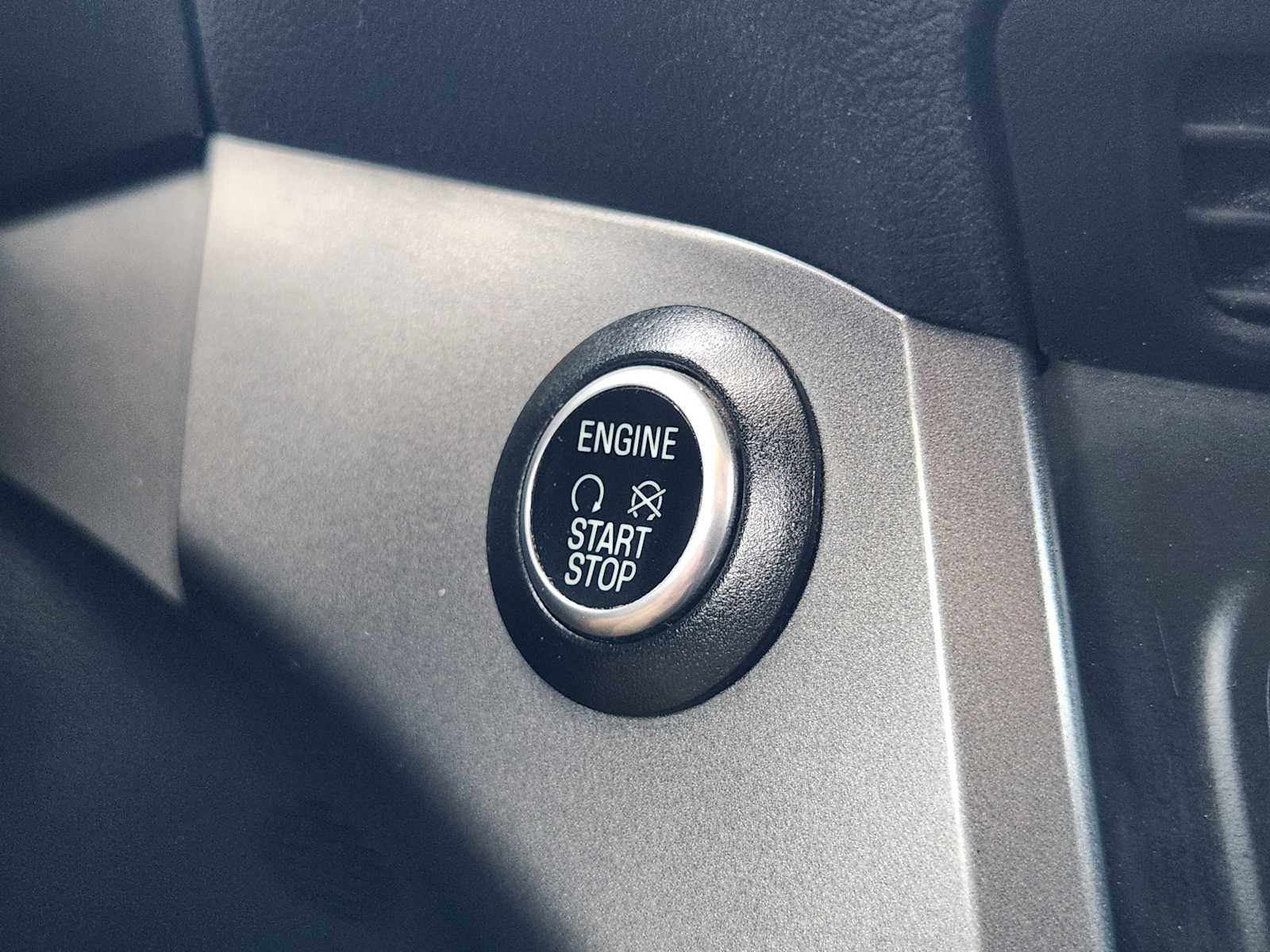 Thumbnail: 2019 Ford Escape - 19