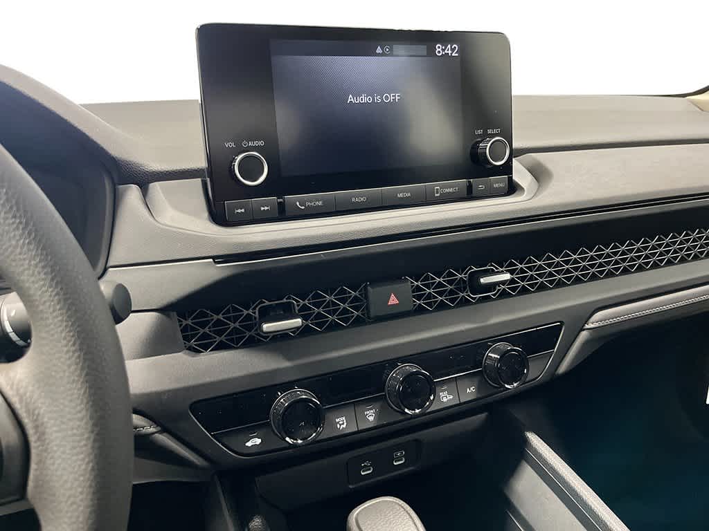 2025 Honda Accord SE 19
