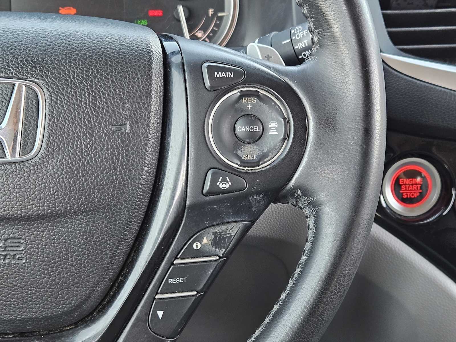 Thumbnail: 2016 Honda Pilot - 29