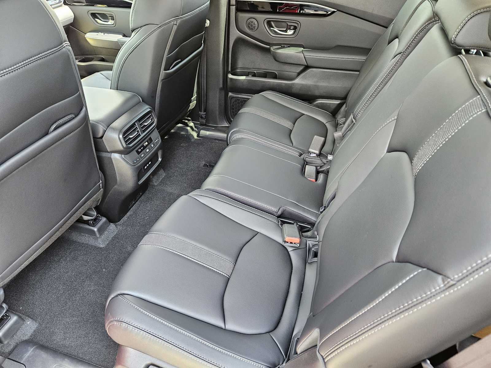 Thumbnail: 2025 Honda Pilot - 24